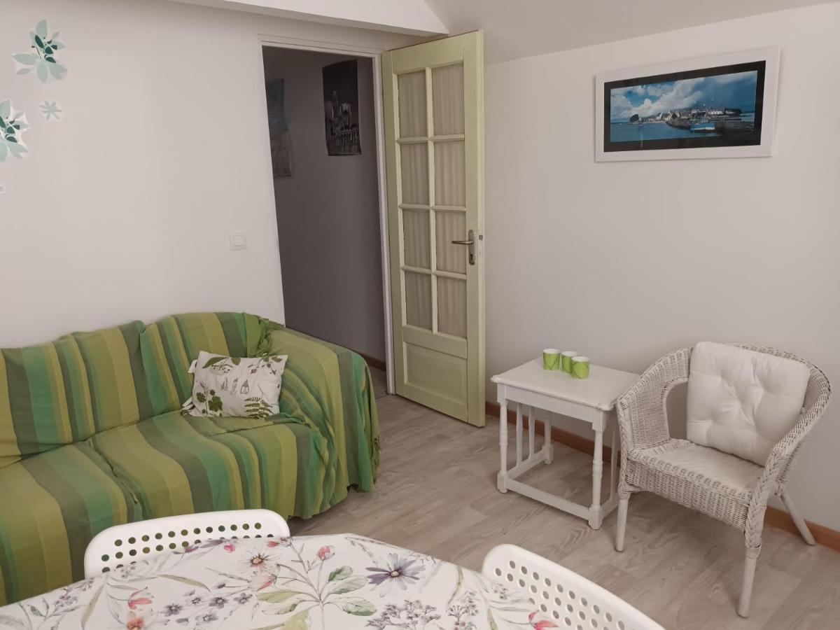 Ecrin De Fleurs Et Verdure Sept-vents Quarto foto